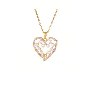 heart necklace with zirconia
