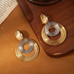 Two-color multi-circle titanium steel earrings European and American fashion classic catwalk earrings