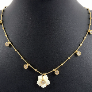 pearl flower necklace